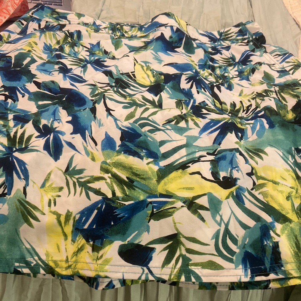 RipSkirt Hawaii Swim/ athletic skirt -size medium, length 2. PRICED TO SELL!